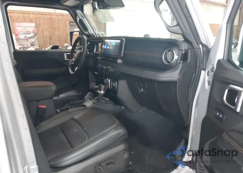 2024 Jeep Wrangler 4Xe Sahara 4Xe z USA, uszkodzony, nr VIN 1C4RJXP69RW127332